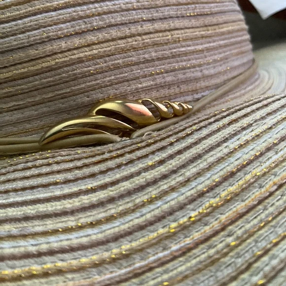 🐚 Scala Hat with FREE Shell Pin - Picture 12 of 12